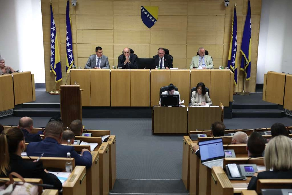 Dom naroda FBiH usvojio Rezoluciju o zaštiti zraka